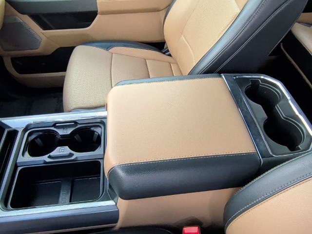 Certified 2025 Ford F450 Lariat w/ Lariat Ultimate Package AWD/4WD image 30