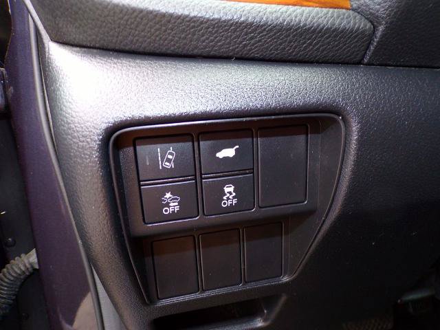Used 2018 Honda CR-V Touring image 21