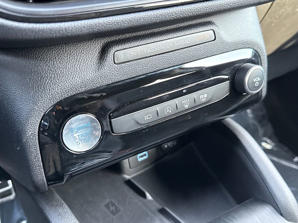 Certified 2023 Ford Escape ST-Line Select w/ Tech Pack #2 image 24