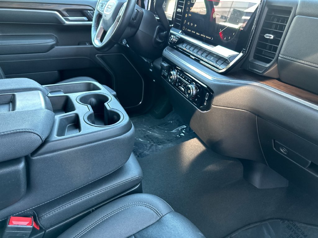 Used 2025 GMC Sierra 1500 SLT RWD image 14
