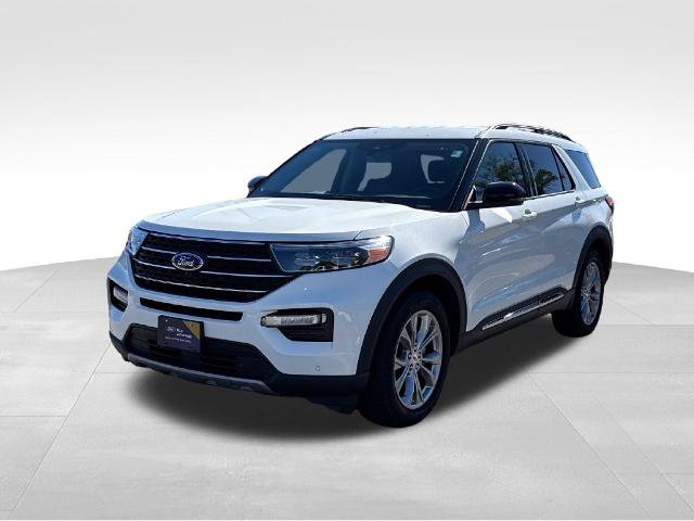Certified 2024 Ford Explorer XLT w/ Equipment Group 202A AWD/4WD image 2