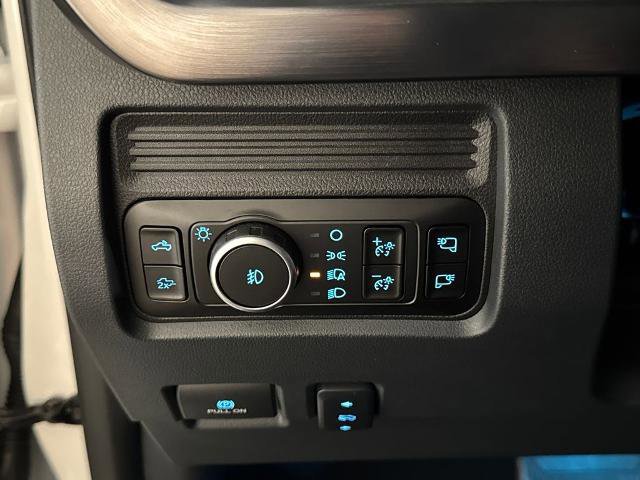 Certified 2025 Ford F350 Lariat w/ Lariat Ultimate Package image 21