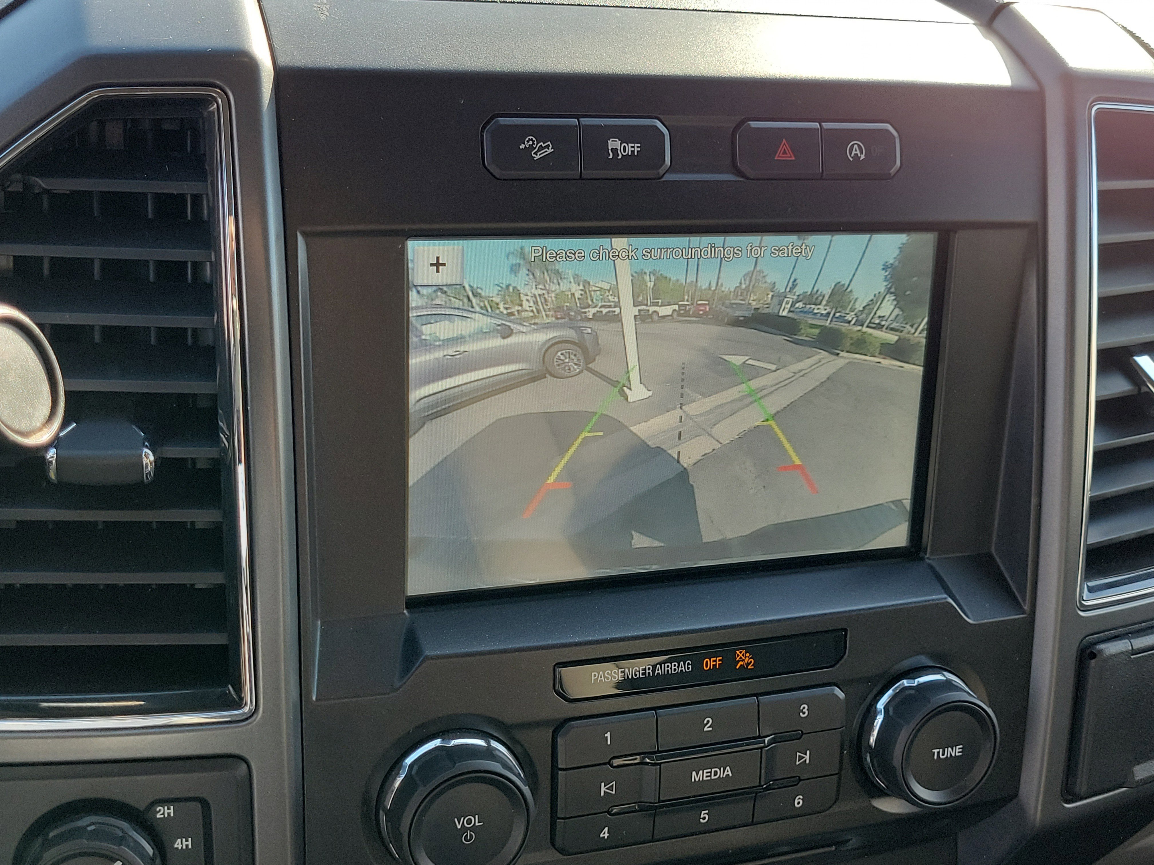 Certified 2018 Ford F150 XLT w/ Equipment Group 301A Mid AWD/4WD image 11