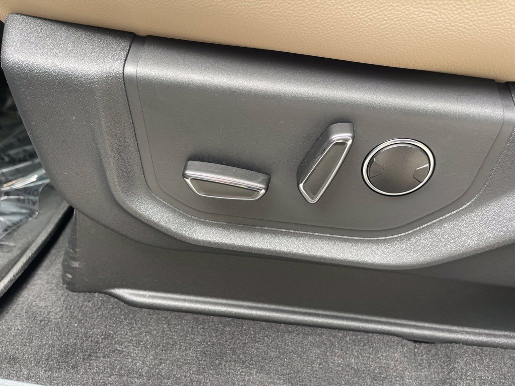 Certified 2024 Ford Expedition Limited AWD/4WD image 17
