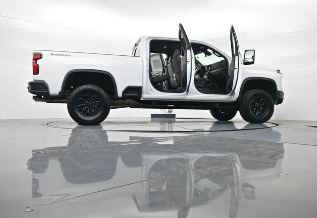 Used 2025 Chevrolet Silverado 2500 ZR2 w/ ZR2 Bison Edition AWD/4WD image 53