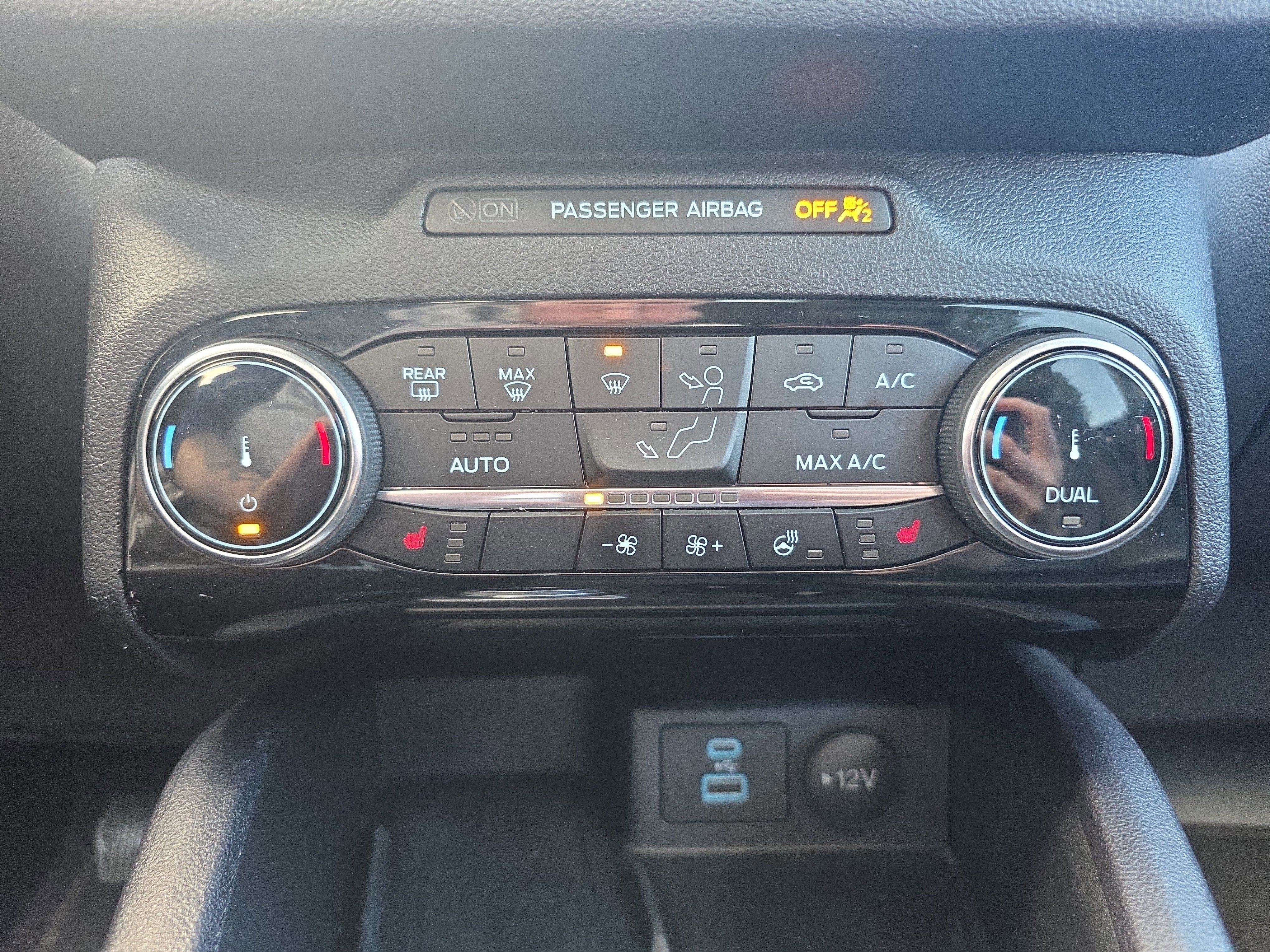 Certified 2022 Ford Escape SEL w/ Technology Package image 43