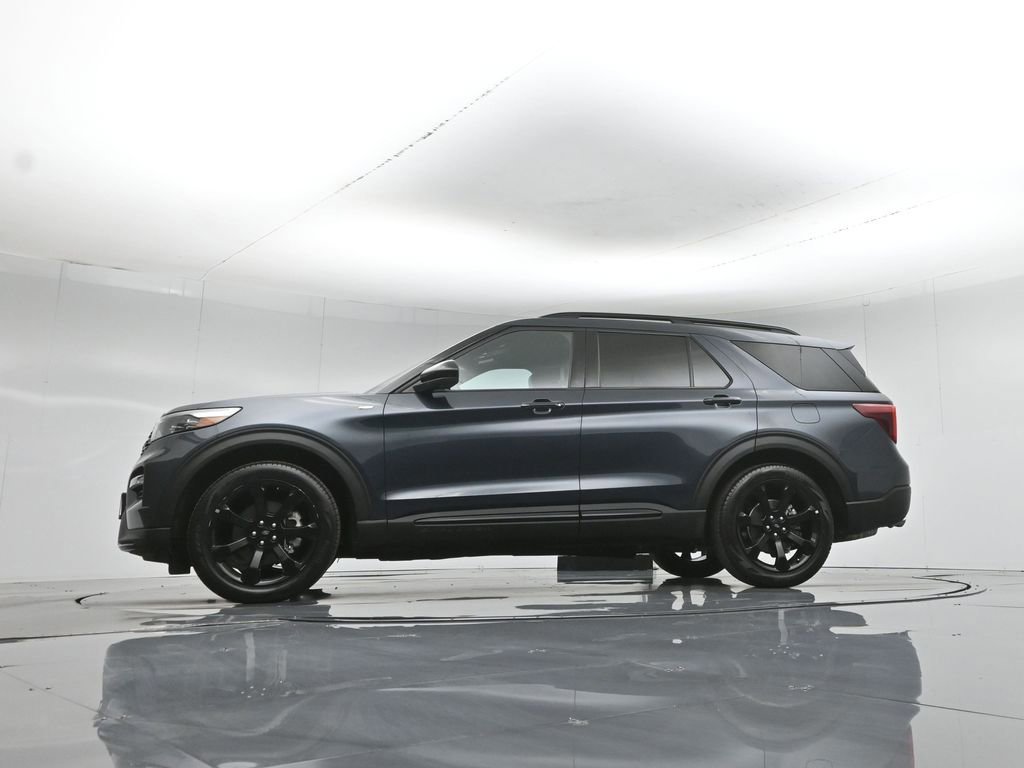 Certified 2023 Ford Explorer ST-Line w/ Class IV Trailer Tow Package RWD image 21
