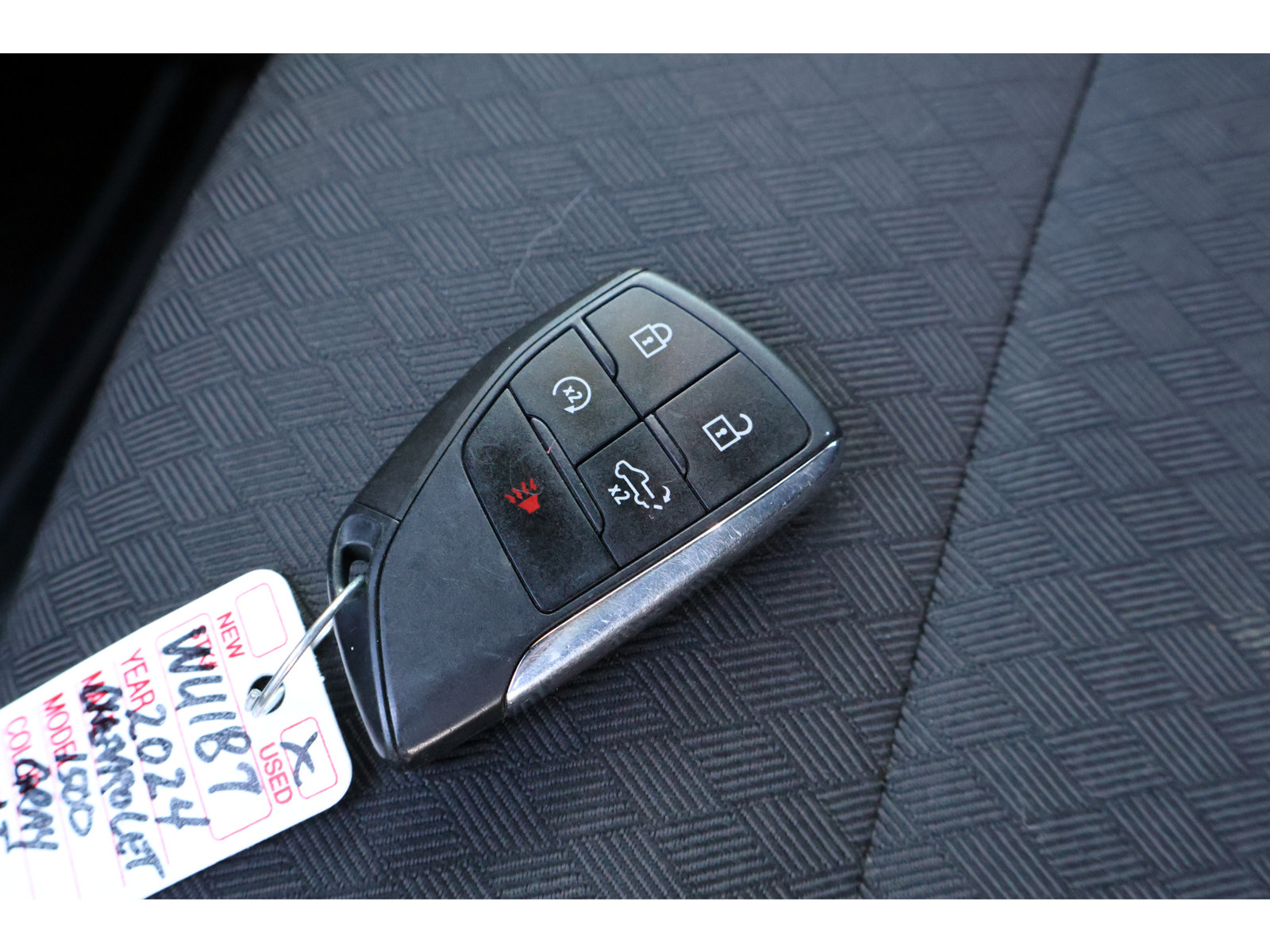 Used 2024 Chevrolet Silverado 1500 LT RWD image 32