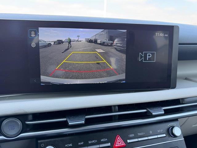 Used 2025 Hyundai Tucson SE FWD image 21