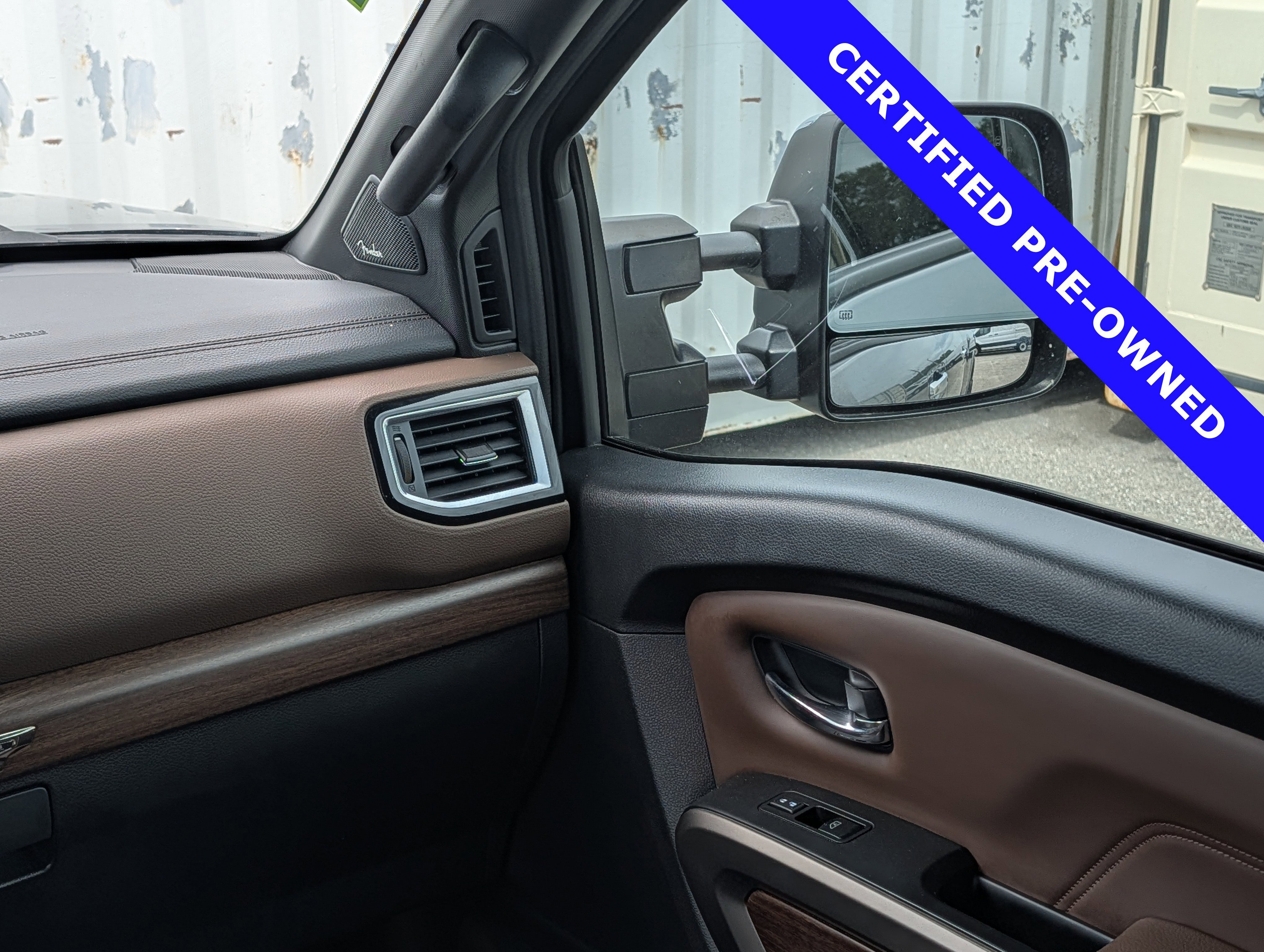 Used 2023 Nissan Titan Platinum Reserve w/ Moonroof Package image 20