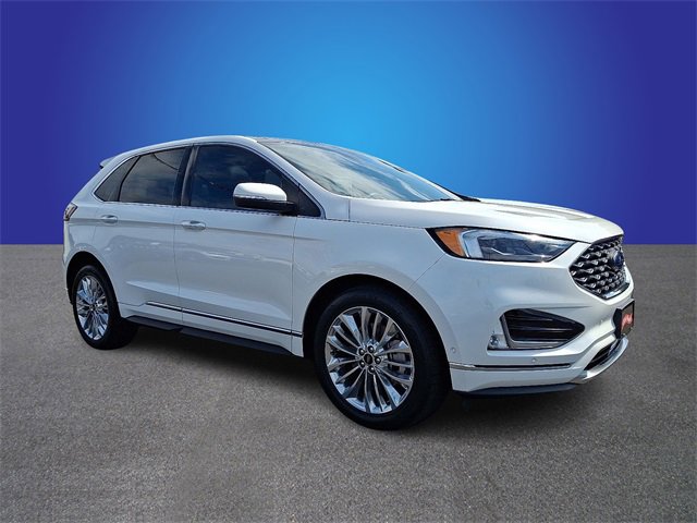 Certified 2021 Ford Edge Titanium w/ Equipment Group 301A image 3