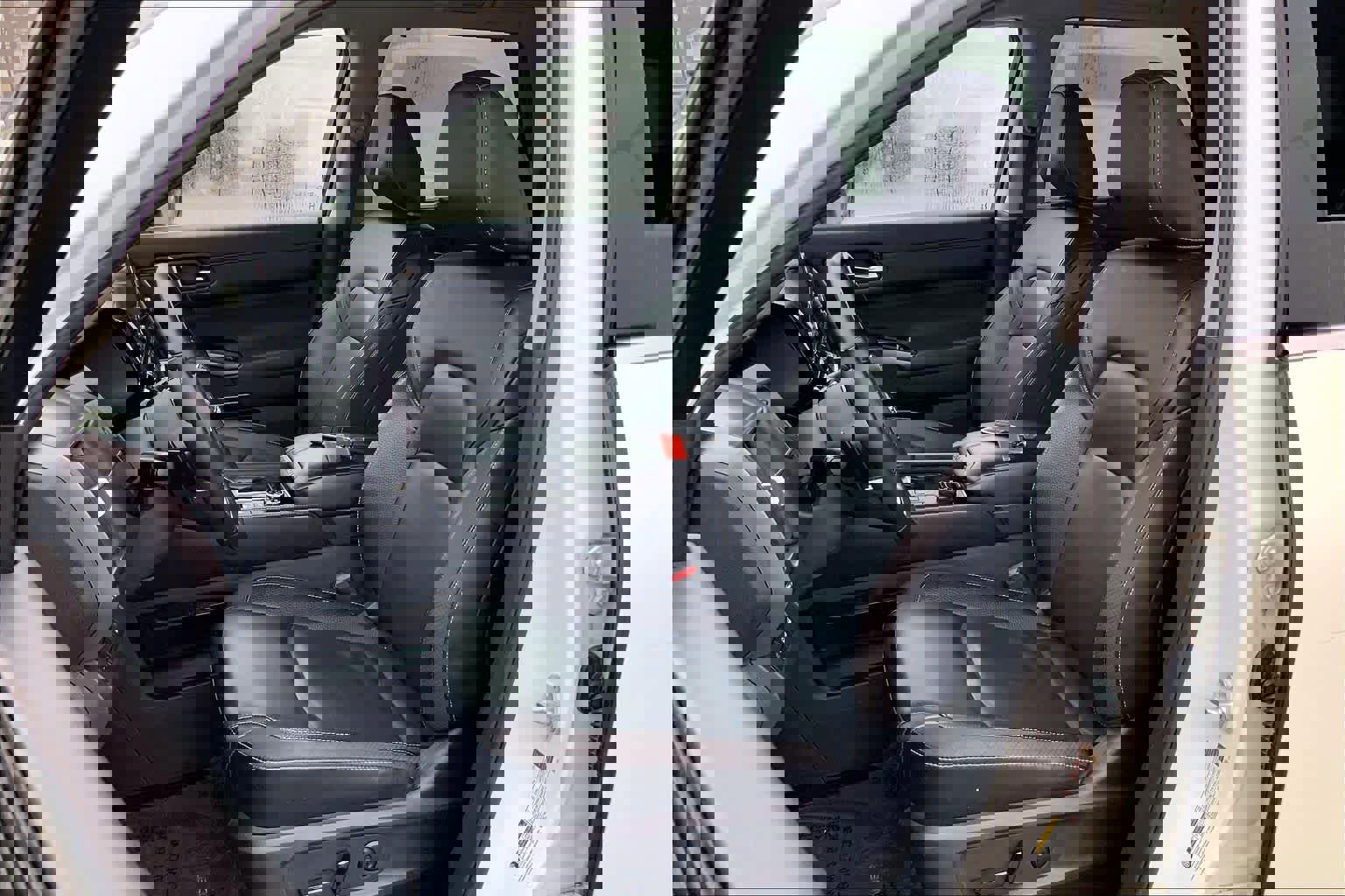 Used 2023 Nissan Pathfinder SL image 9