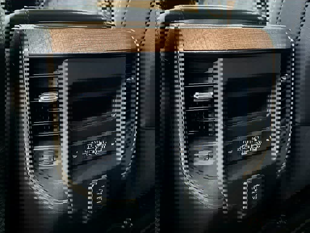 Used 2024 RAM 3500 Limited image 16