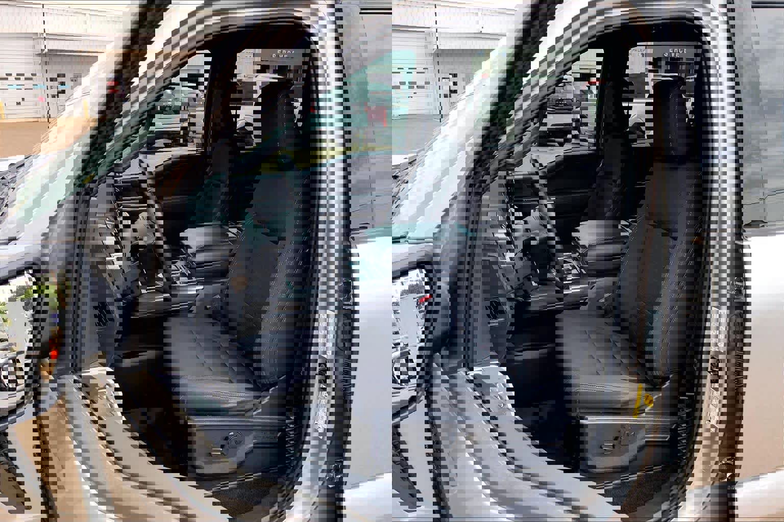 Certified 2022 Ford F150 XLT w/ Equipment Group 302A High image 8