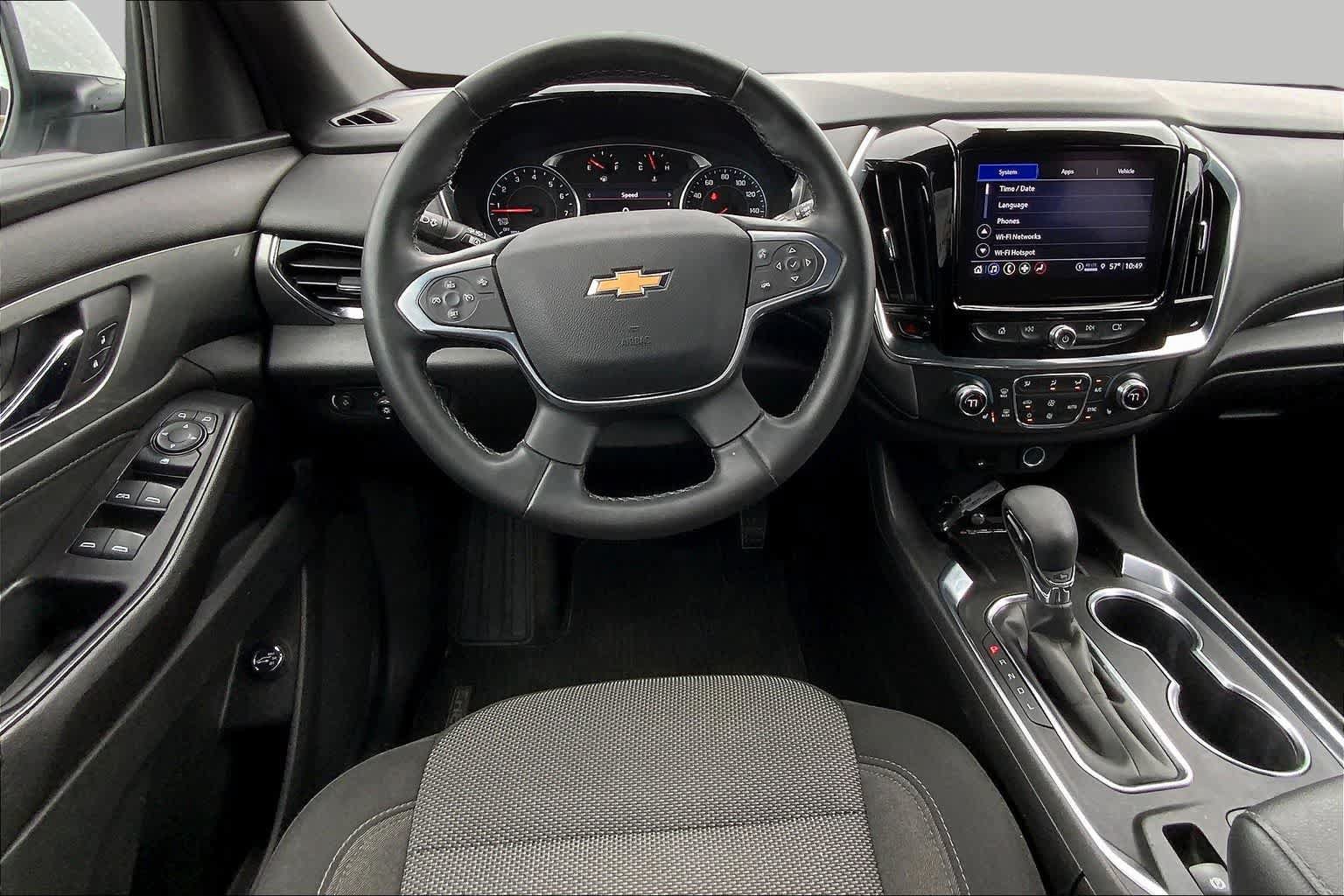 Used 2023 Chevrolet Traverse LT w/ Rear Camera Mirror Package AWD/4WD image 6