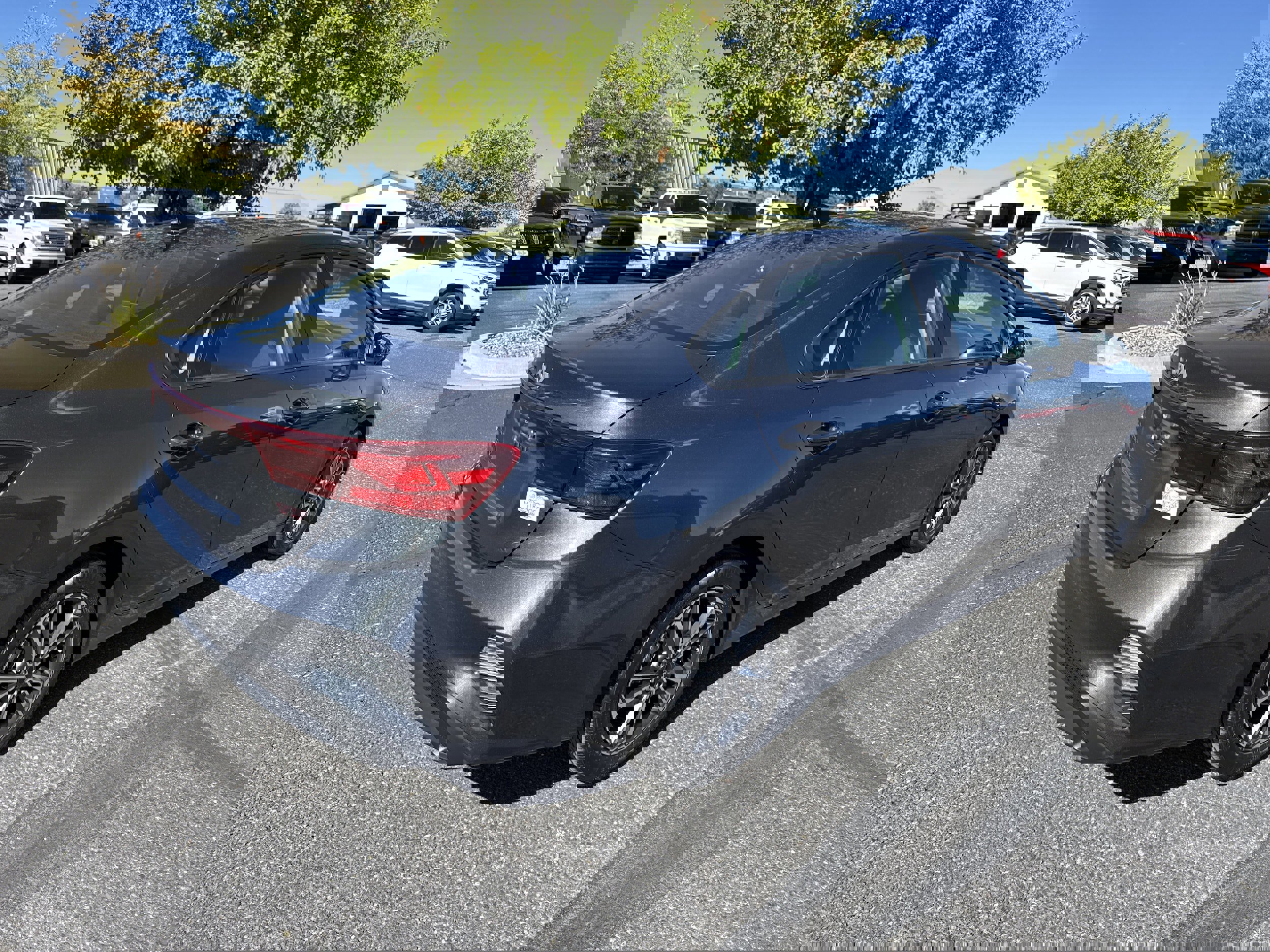 Used 2022 Kia Forte LXS w/ LXS Technology Package image 4