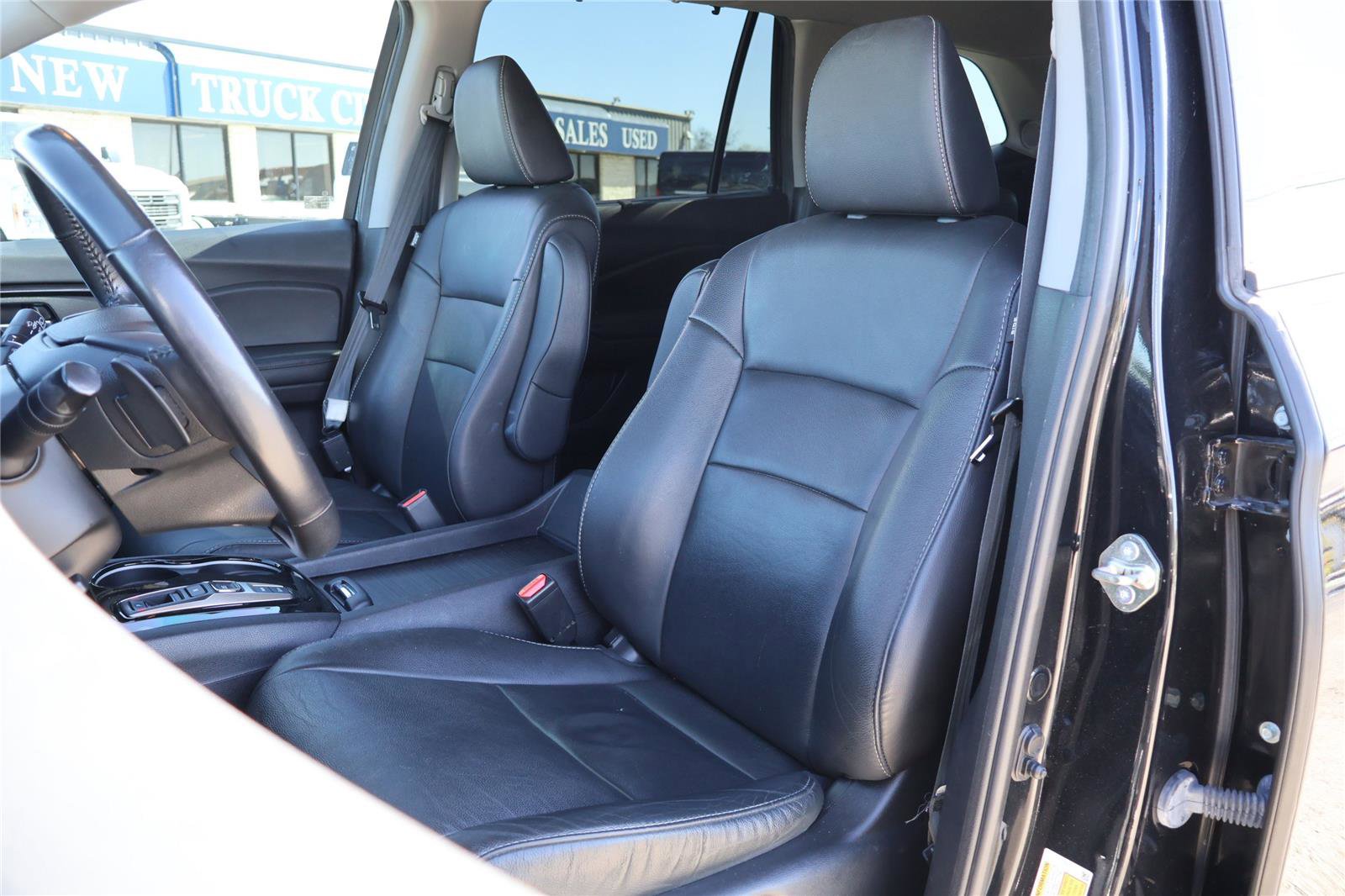 Used 2020 Honda Pilot Touring image 14