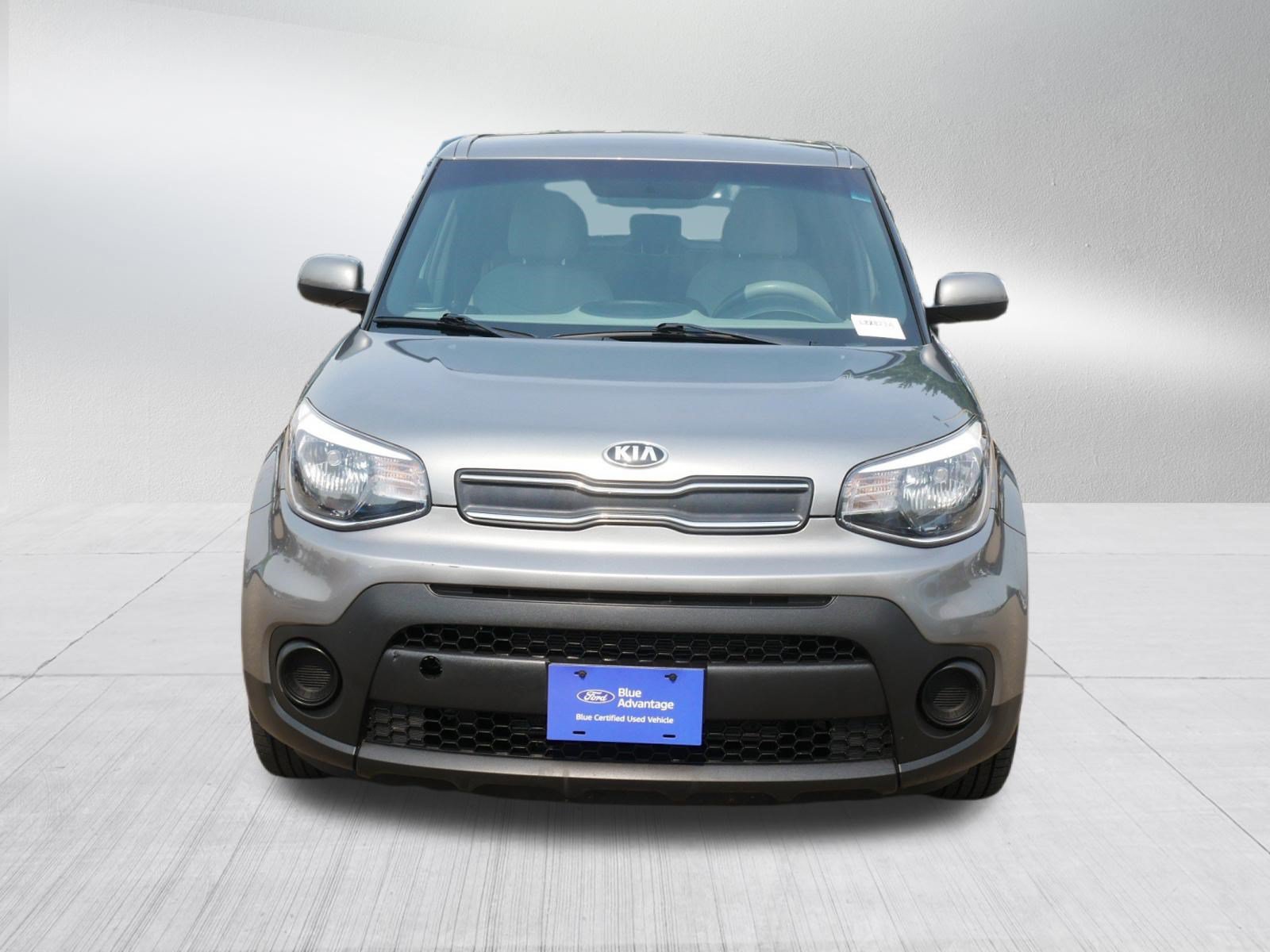 Used 2018 Kia Soul FWD image 2