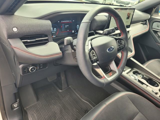 Certified 2025 Ford Explorer ST image 9