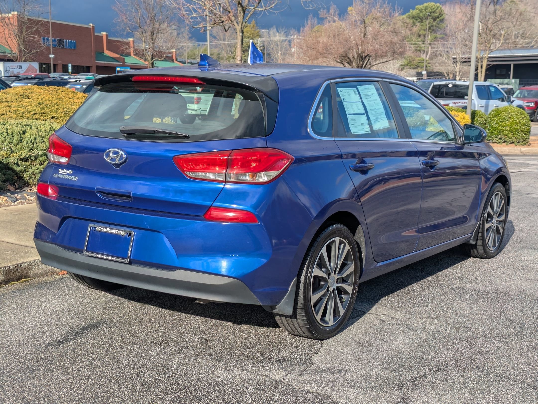 Used 2018 Hyundai Elantra GT image 4