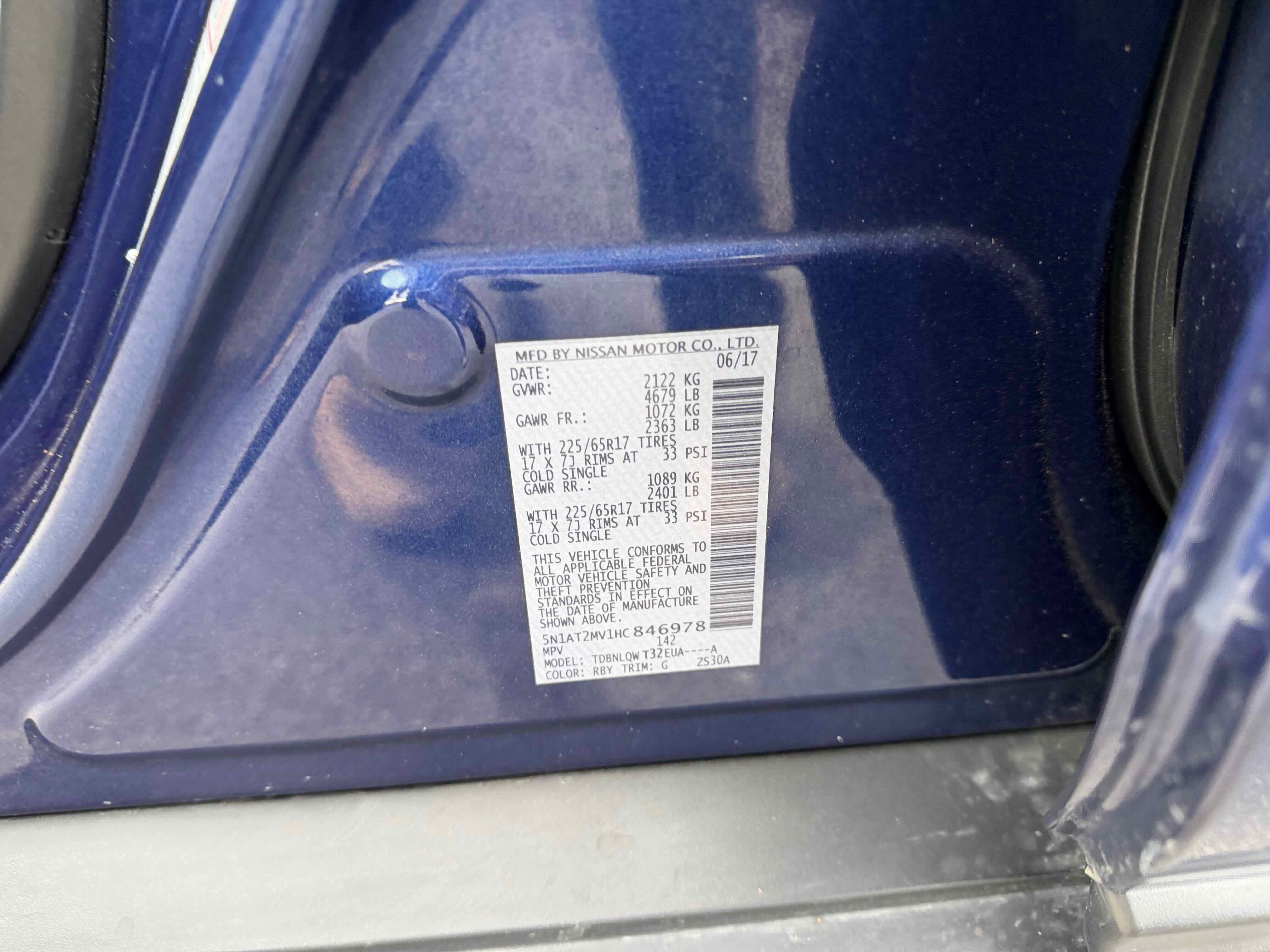 Used 2017 Nissan Rogue SV image 33