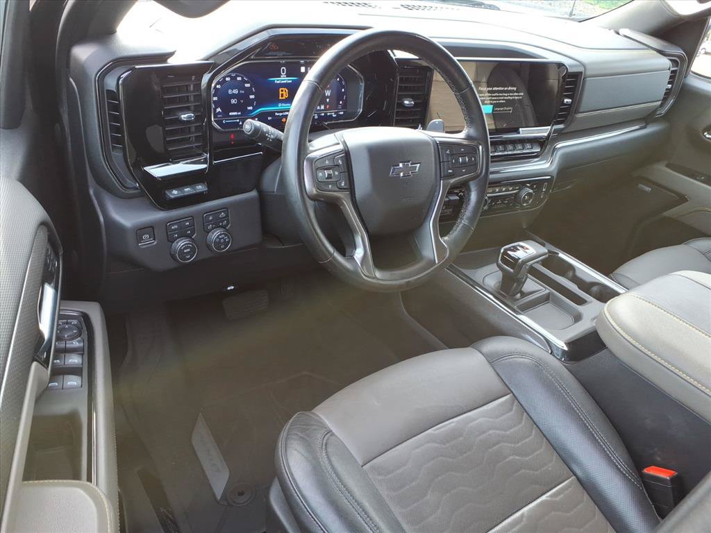 Used 2023 Chevrolet Silverado 1500 ZR2 w/ Technology Package AWD/4WD image 9