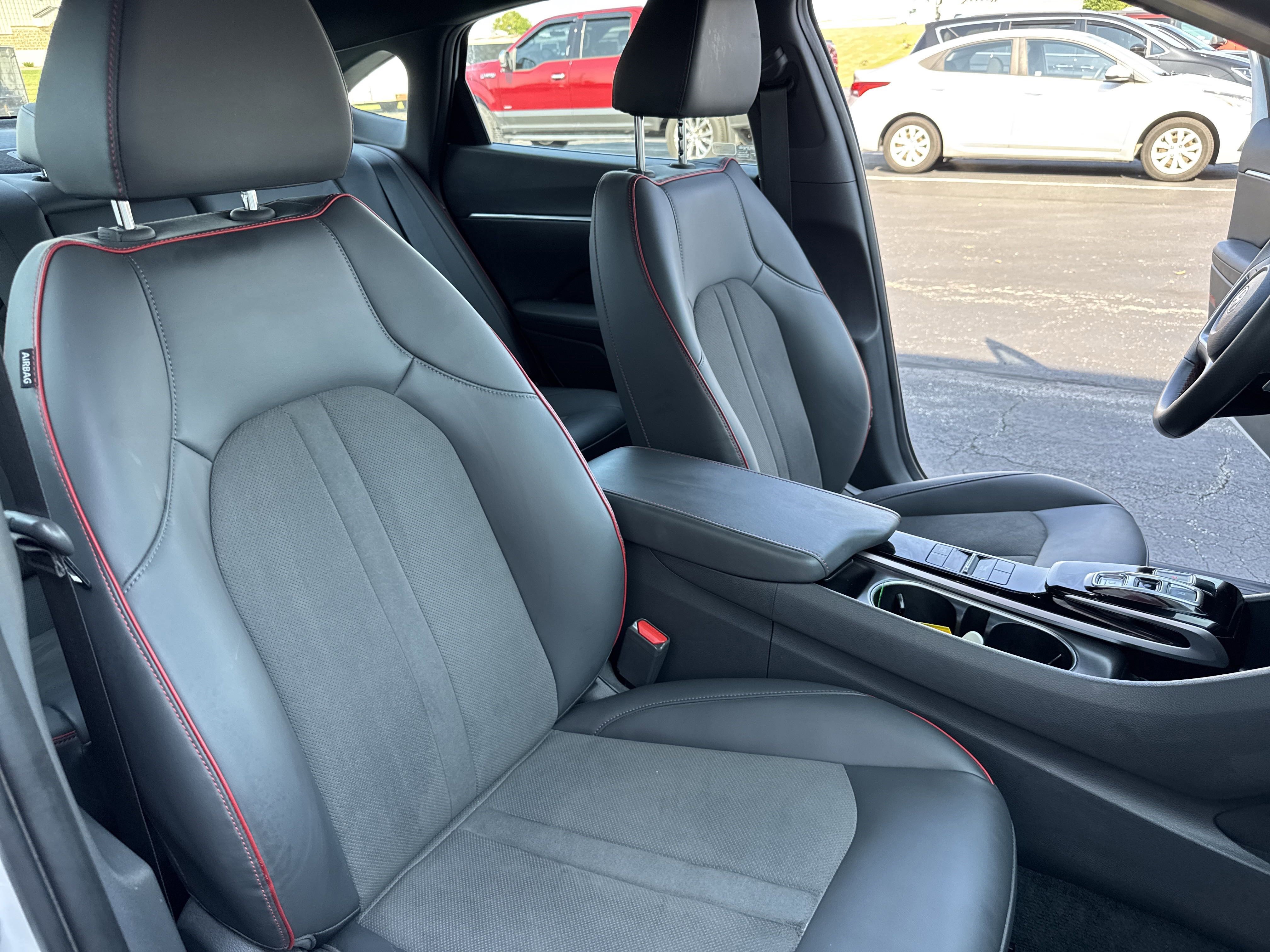 Used 2023 Hyundai Sonata SEL Plus w/ Cargo Package image 31