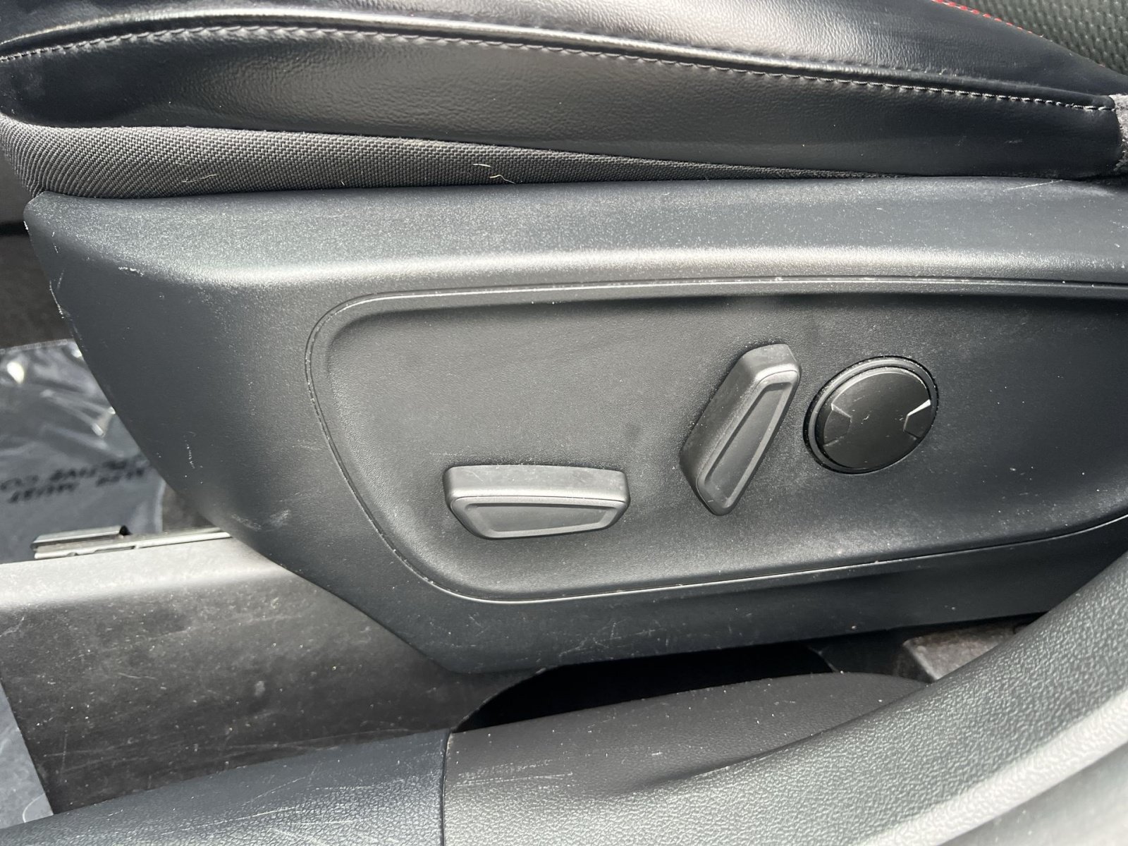 Certified 2024 Ford Escape ST-Line AWD/4WD image 14