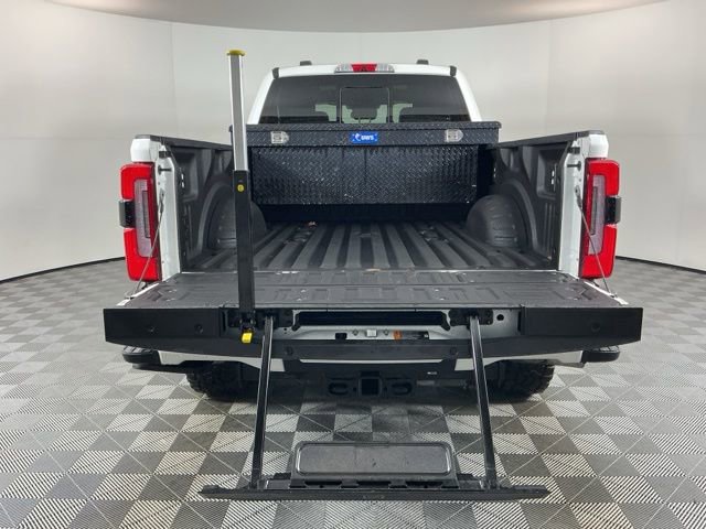 Certified 2024 Ford F350 Platinum AWD/4WD image 8
