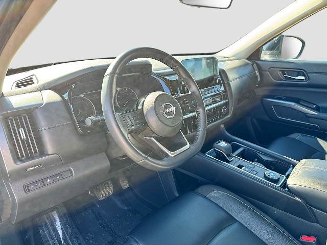 Used 2023 Nissan Pathfinder SL image 9