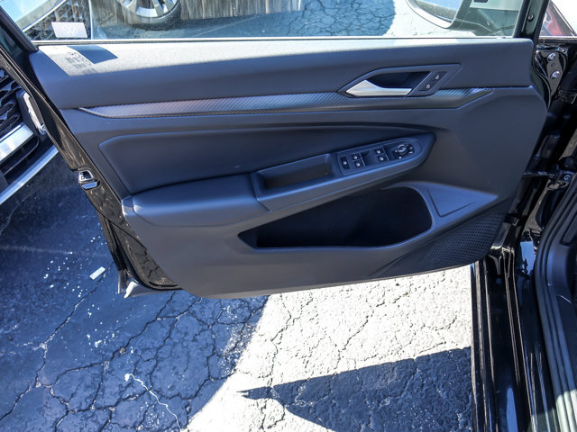 Used 2024 Volkswagen Golf R AWD/4WD image 19