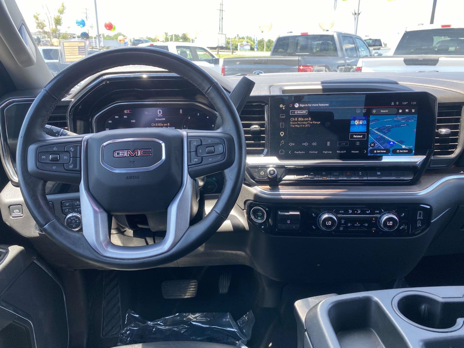 Used 2025 GMC Sierra 1500 SLT AWD/4WD image 12