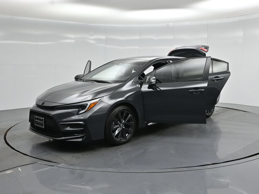 Used 2026 Toyota Corolla SE FWD image 27
