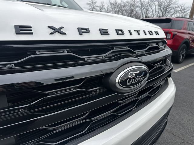 Certified 2023 Ford Expedition Limited image 10