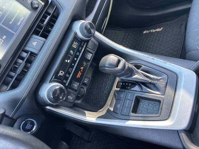 Used 2019 Toyota RAV4 XLE w/ Convenience Package FWD image 24