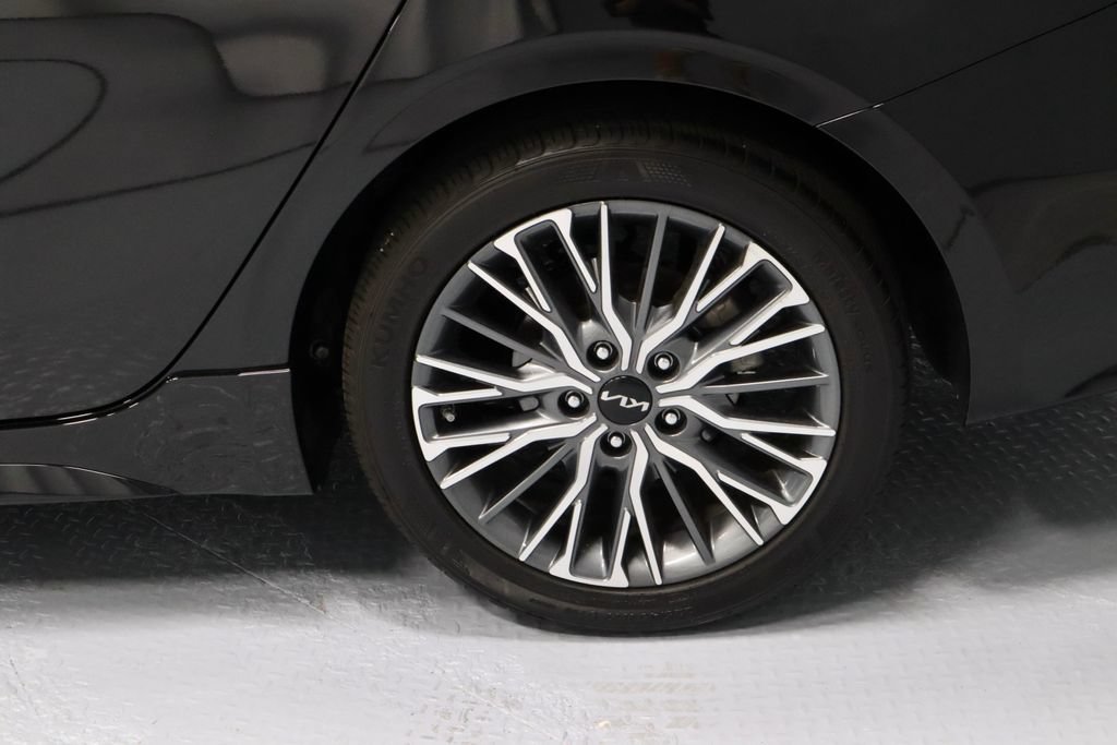 Used 2022 Kia Forte GT-Line FWD image 19