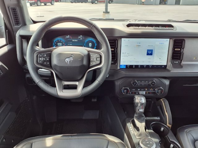 Certified 2026 Ford Bronco Badlands AWD/4WD image 9