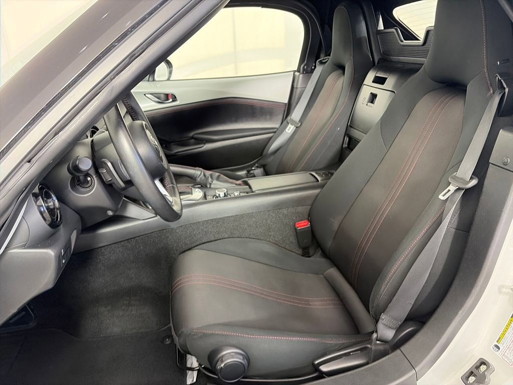 Used 2018 MAZDA MX-5 Miata Club image 19
