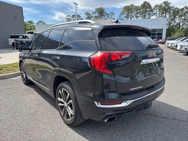 Used 2020 GMC Terrain Denali w/ Denali Premium Package FWD image 11