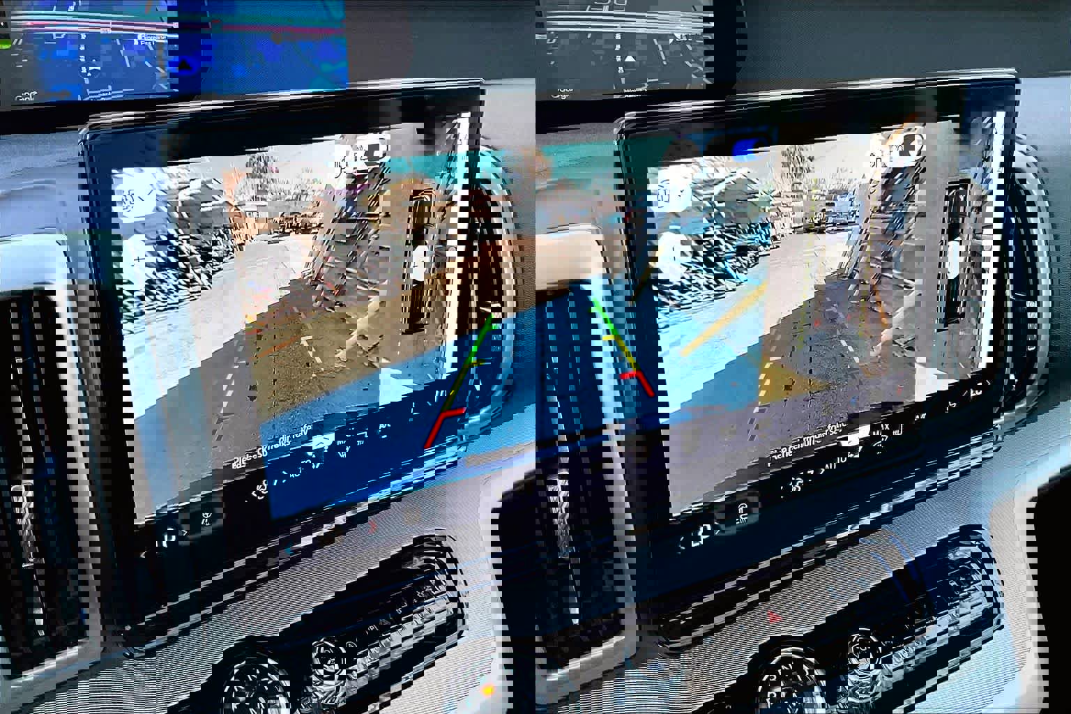 Certified 2025 Ford Expedition Active image 28