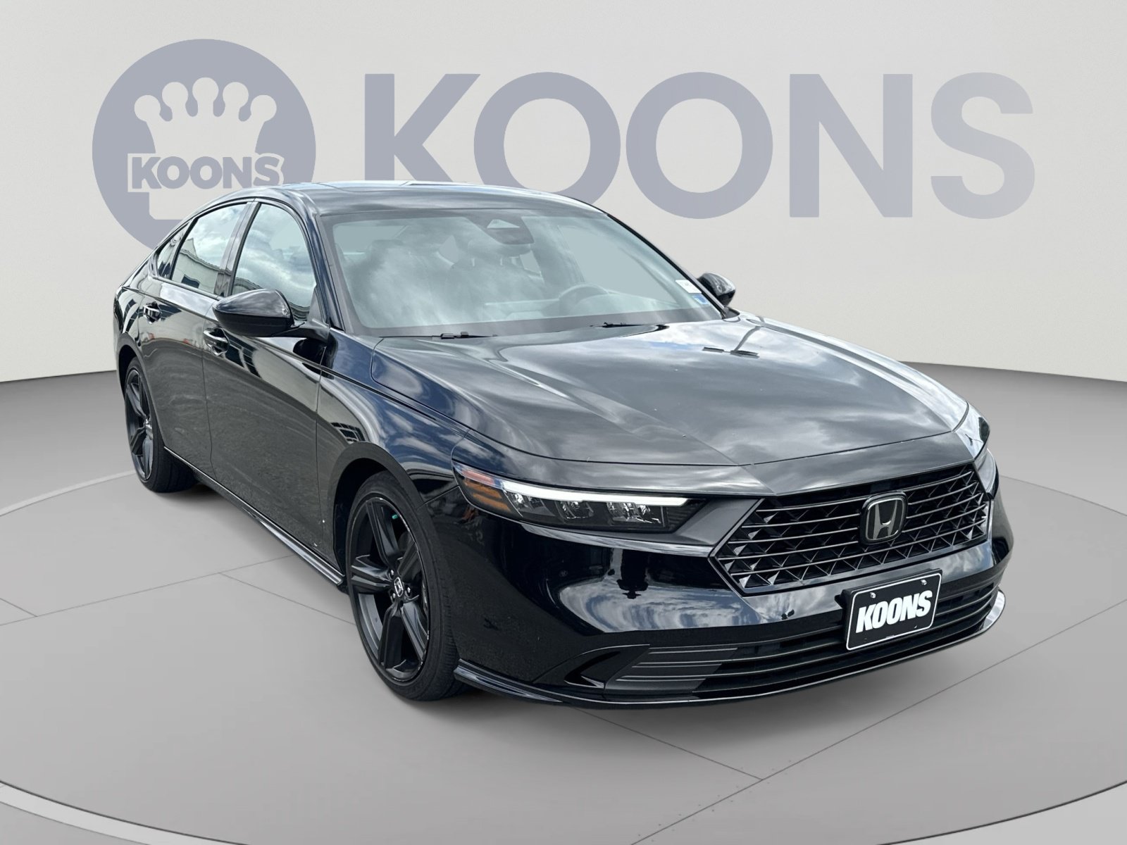 Used 2025 Honda Accord Sport image 2