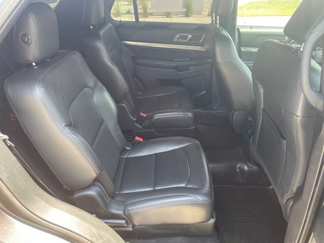 Certified 2019 Ford Explorer XLT w/ Equipment Group 202A AWD/4WD image 22