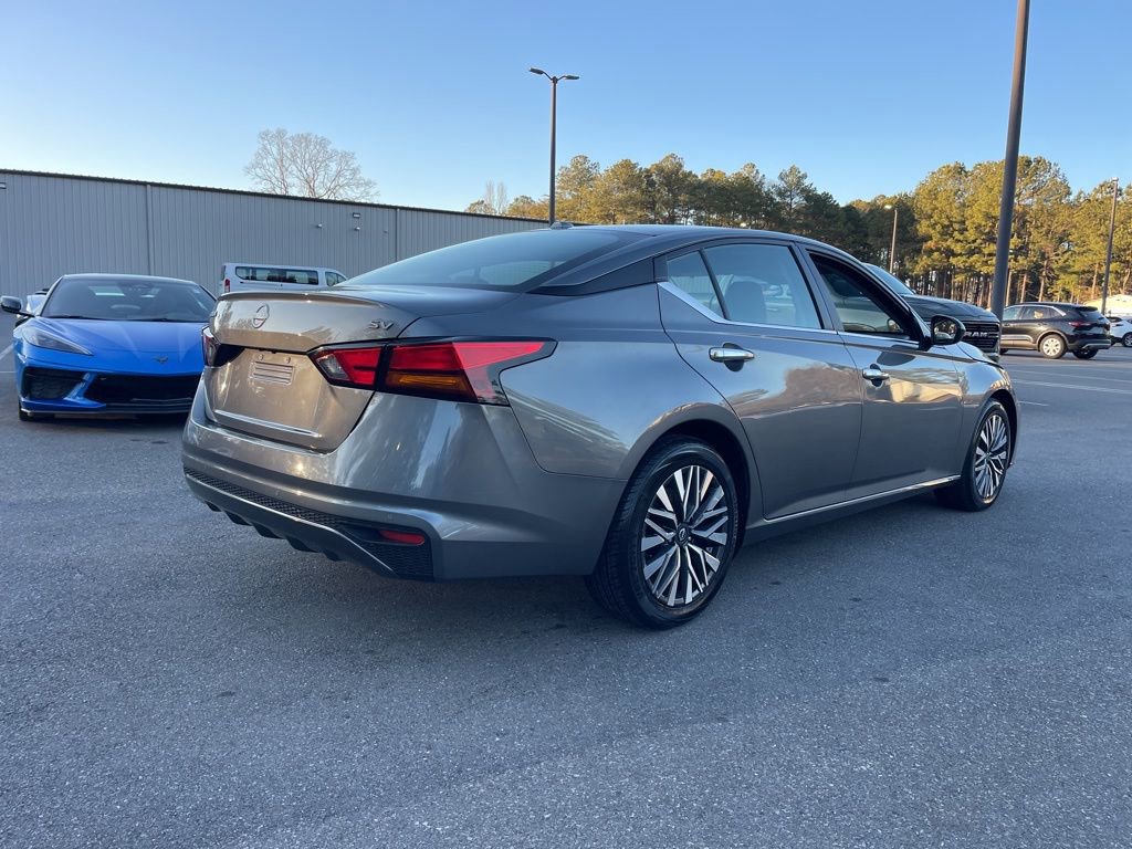 Used 2024 Nissan Altima 2.5 SV image 5