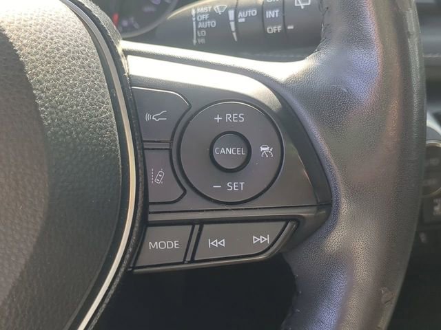 Used 2020 Toyota RAV4 XLE w/ XLE Grade Weather Package AWD/4WD image 26