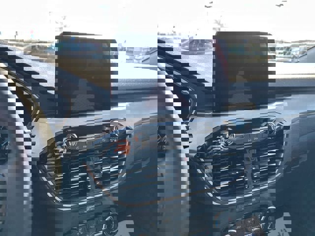 Certified 2022 Ford Escape SE w/ Convenience Package image 19