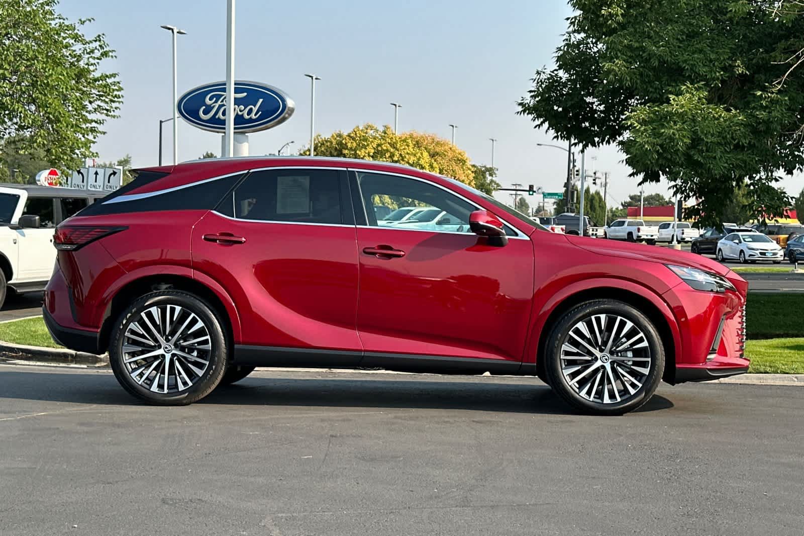 Used 2025 Lexus RX 350 Premium Plus w/ Convenience Package AWD/4WD image 8