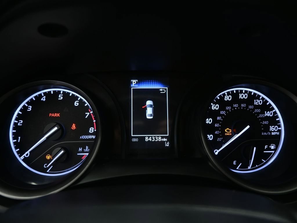 Used 2022 Toyota Camry SE image 13
