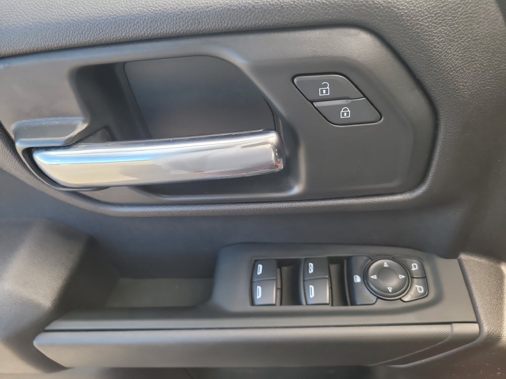 Used 2024 Chevrolet Silverado 1500 Custom Trail Boss w/ Turbomax Blackout Package AWD/4WD image 14