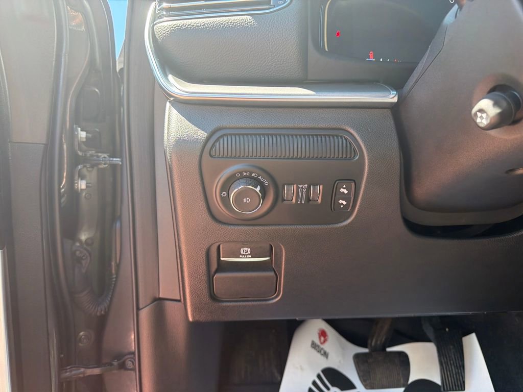 Used 2023 Jeep Wagoneer Series II image 13