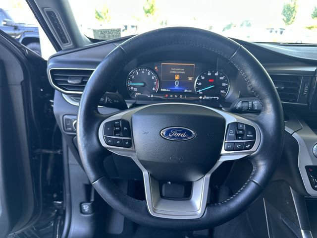 Certified 2022 Ford Explorer XLT w/ Equipment Group 202A AWD/4WD image 15